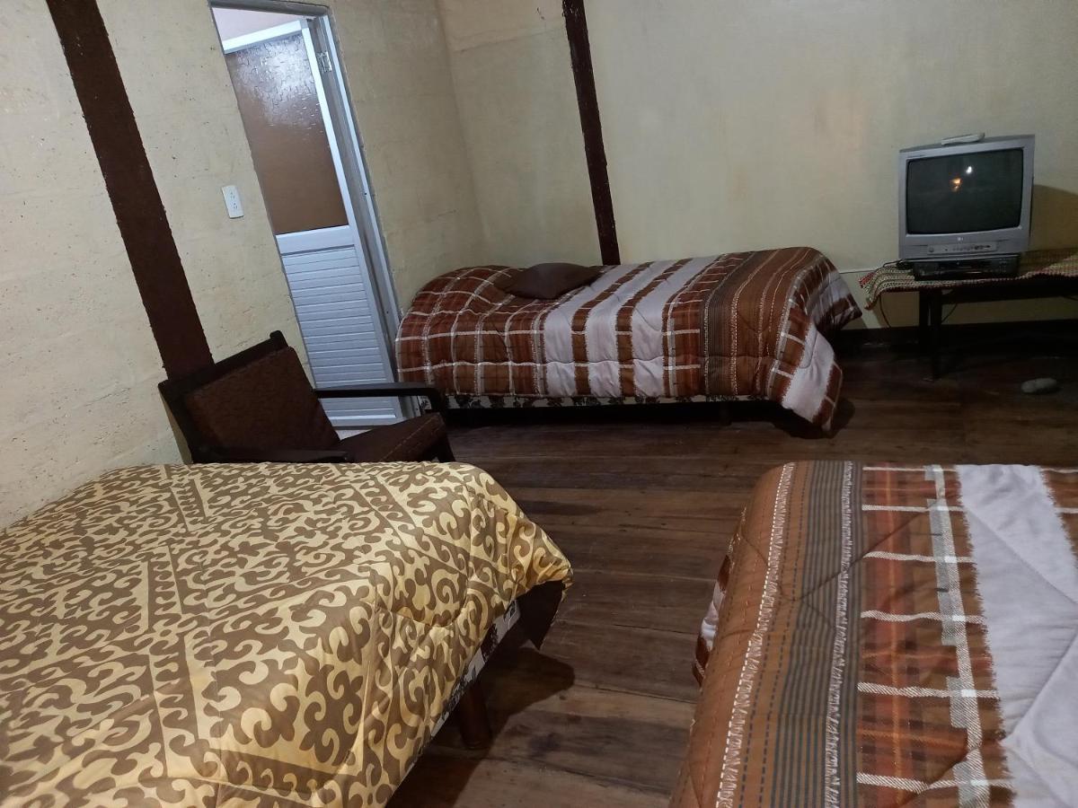 Montano Camping & Hostel Baños Kültér fotó