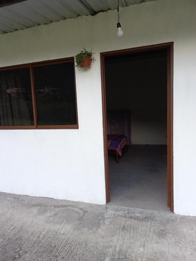 Montano Camping & Hostel Baños Kültér fotó