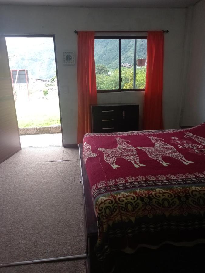Montano Camping & Hostel Baños Kültér fotó