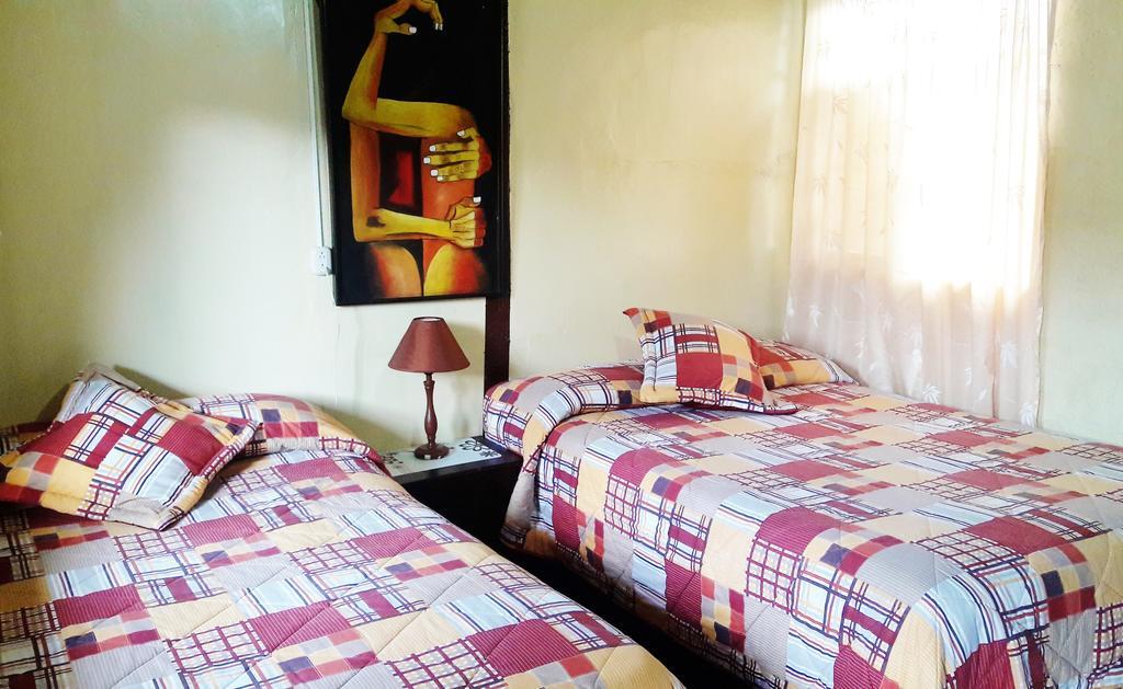 Montano Camping & Hostel Baños Kültér fotó