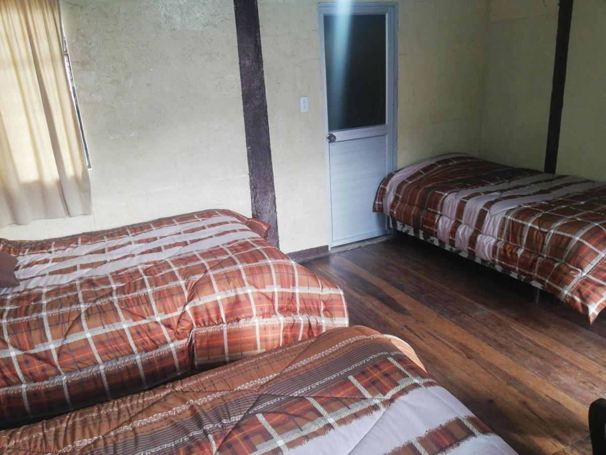 Montano Camping & Hostel Baños Kültér fotó