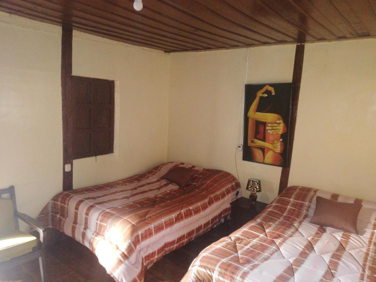 Montano Camping & Hostel Baños Kültér fotó