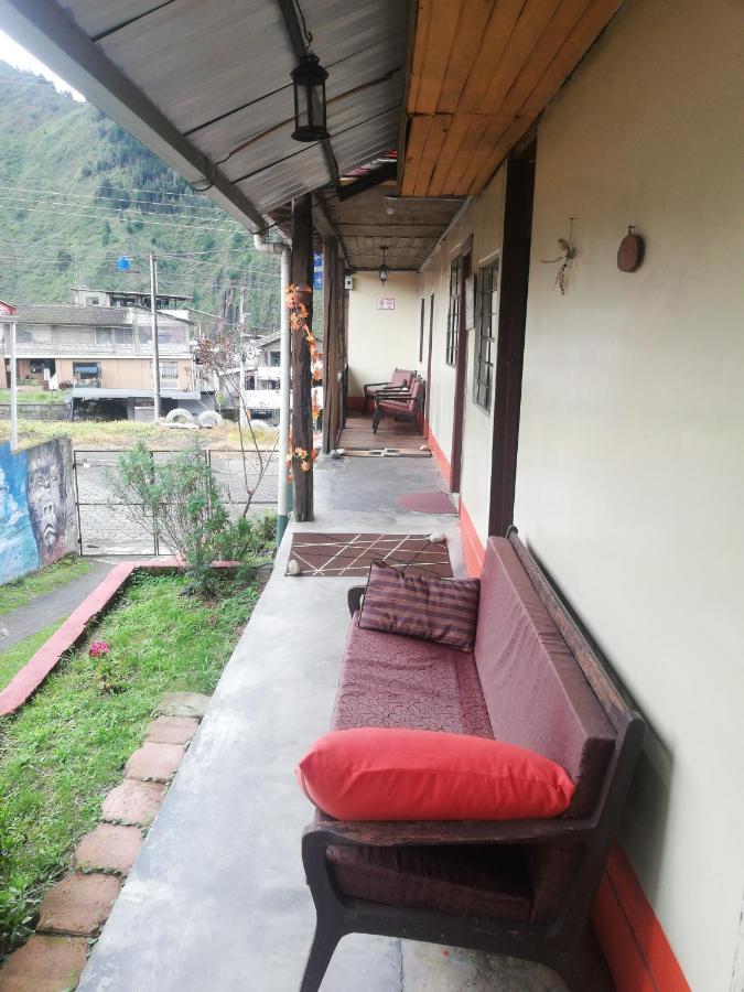 Montano Camping & Hostel Baños Kültér fotó